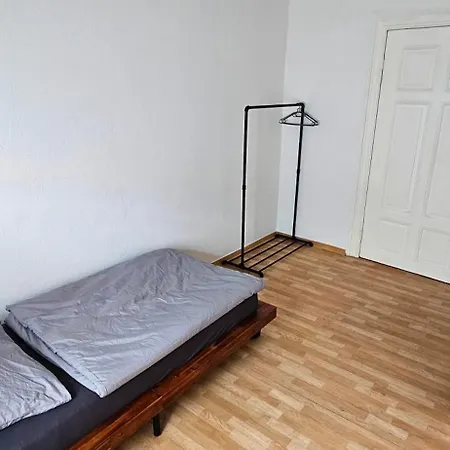 Lindeneck Economy Apartment Bernburg